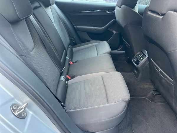 21 Skoda Octavia Est, High Spec/Warranty 373649406