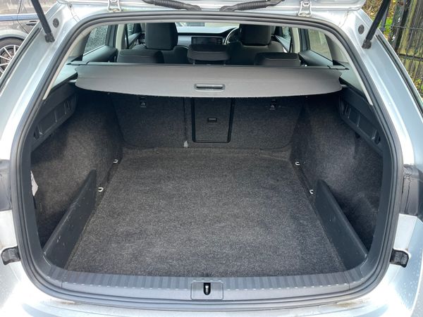 21 Skoda Octavia Est, High Spec/Warranty 373649407