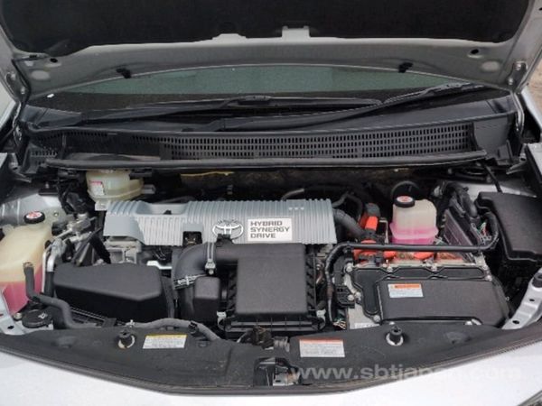 Toyota prius ** 2020/4** 7 seater 373641375