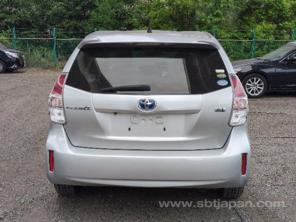 Toyota prius ** 2020/4** 7 seater 373641384