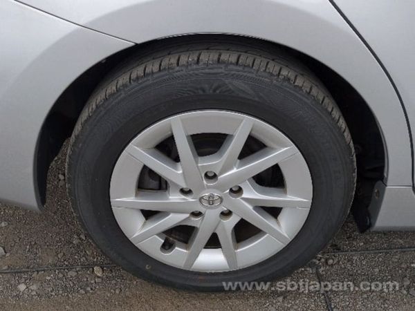 Toyota prius ** 2020/4** 7 seater 373641380