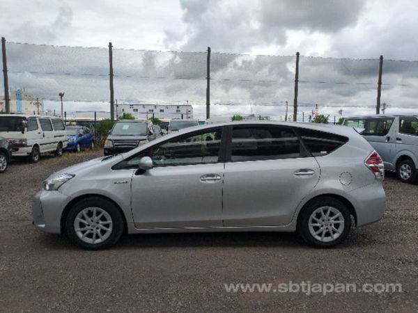 Toyota prius ** 2020/4** 7 seater 373641381