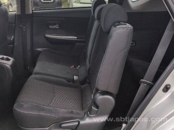 Toyota prius ** 2020/4** 7 seater 373641397