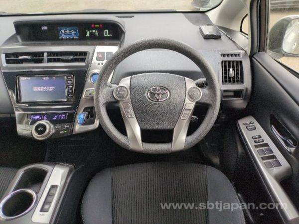 Toyota prius ** 2020/4** 7 seater 373641407