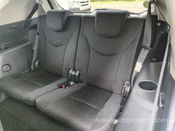 Toyota prius ** 2020/4** 7 seater 373641403