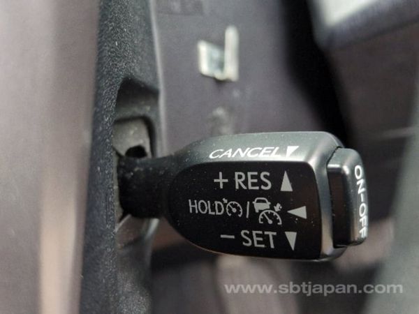 Toyota prius ** 2020/4** 7 seater 373641421