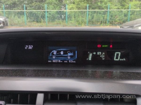 Toyota prius ** 2020/4** 7 seater 373641422