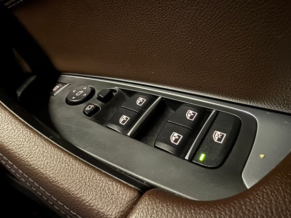 212 BMW X3 X-Drive 30E M-Sport / M Performance 373641628