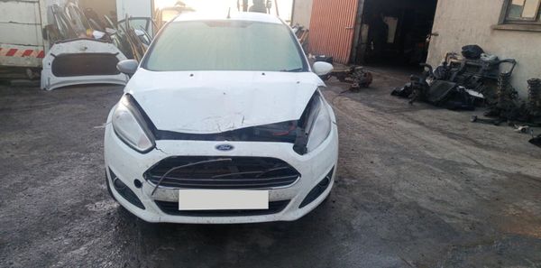 2015 FORD FIESTA 1.5 DIESEL FOR BREAKING! 373654554