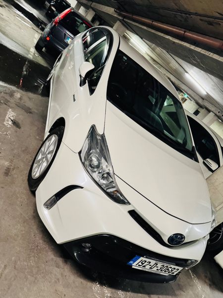192 (October) Prius Alpha 7 Seater Cruise Control 373679512