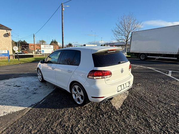 Volkswagen Golf Gti 2010 77,000 kms 373670200
