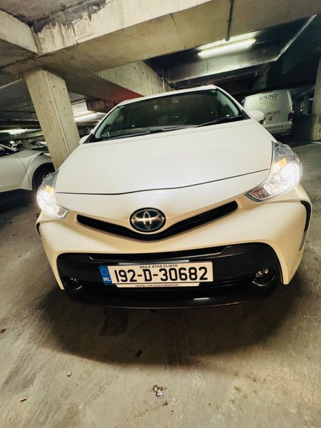 192 (October) Prius Alpha 7 Seater Cruise Control 373673390