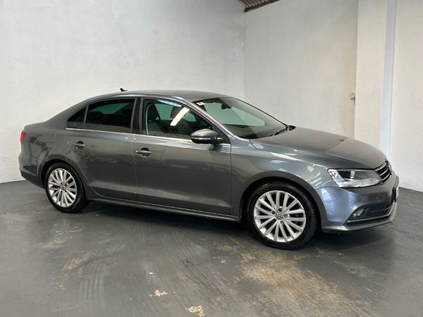 171 VOLKSWAGEN JETTA 2.0TDI HIGHLINE - LOW KMS - 373680076