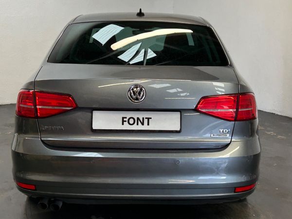 171 VOLKSWAGEN JETTA 2.0TDI HIGHLINE - LOW KMS - 373680079