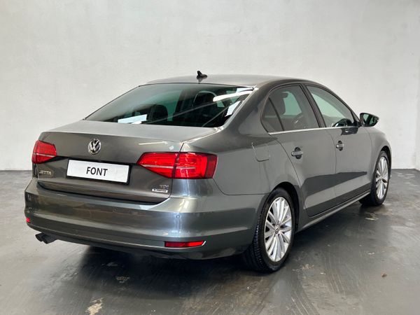 171 VOLKSWAGEN JETTA 2.0TDI HIGHLINE - LOW KMS - 373680081