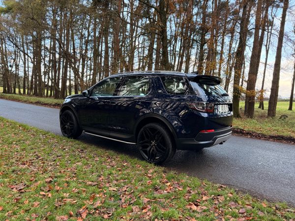 Land Rover Discovery Sport 7 Seater 373692842