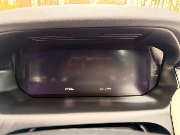 Land Rover Discovery Sport 7 Seater 373692862