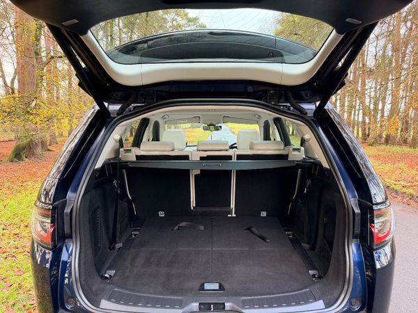 Land Rover Discovery Sport 7 Seater 373692939