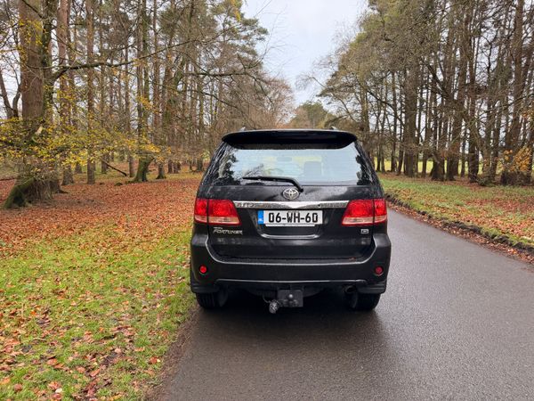 Toyota Fortuner 2006 3.0 D4D 373693140