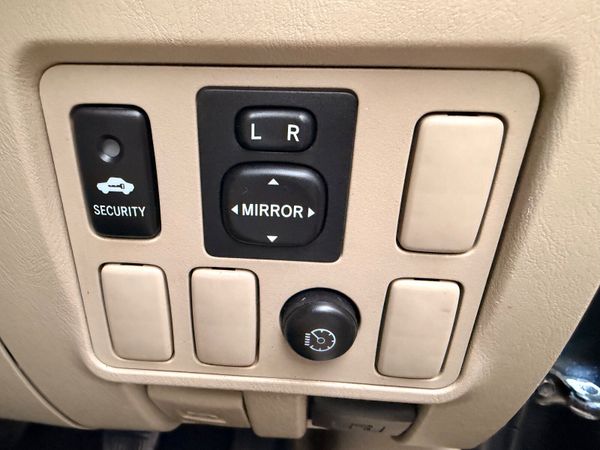 Toyota Fortuner 2006 3.0 D4D 373693143