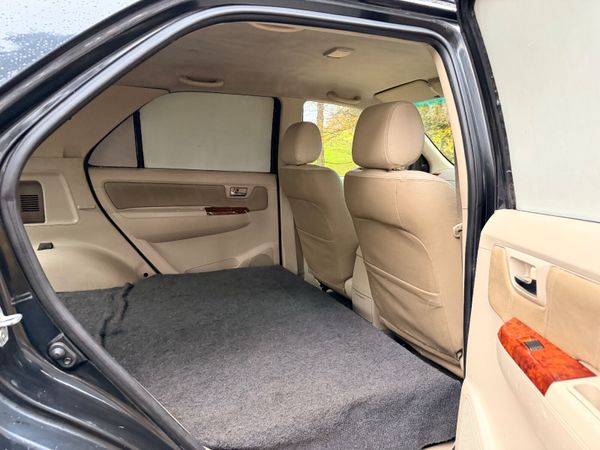 Toyota Fortuner 2006 3.0 D4D 373693154