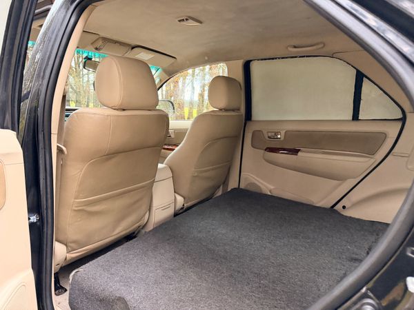 Toyota Fortuner 2006 3.0 D4D 373693155