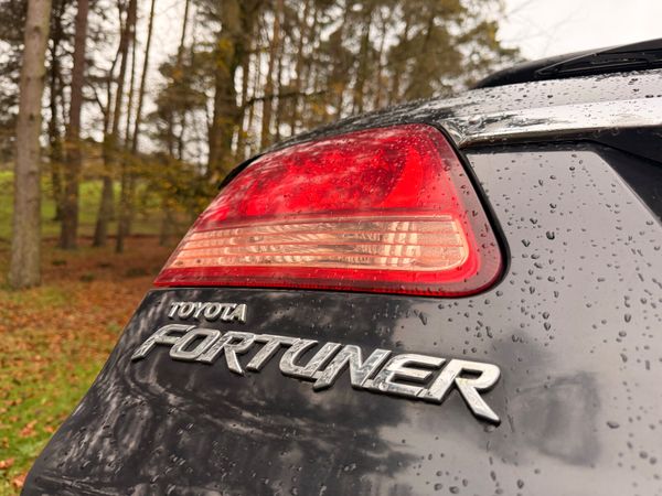 Toyota Fortuner 2006 3.0 D4D 373693164