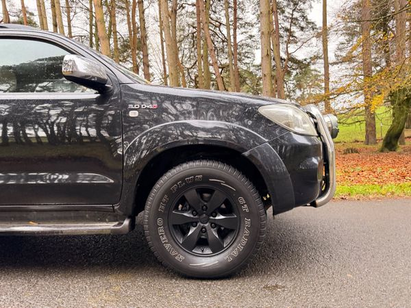 Toyota Fortuner 2006 3.0 D4D 373693161