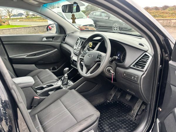 2017 HYUNDAI TUSCON 373709563