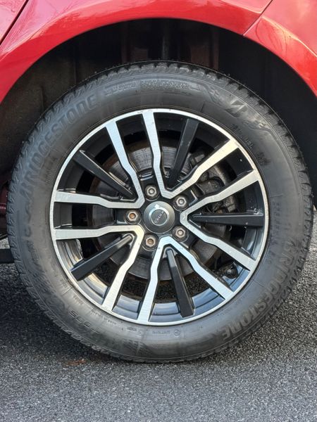 Volvo V40 Momentum Automatic (120bhp D2) 373702296