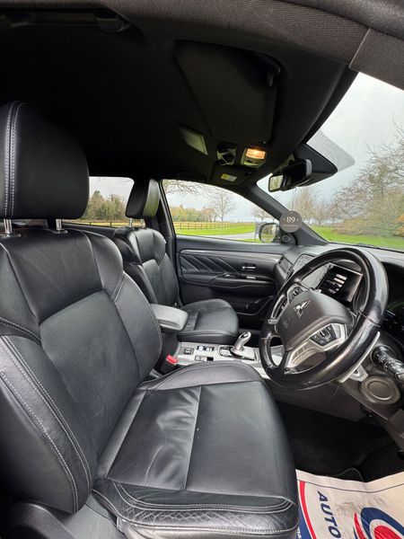 Mitsubishi Outlander 2019 373718719