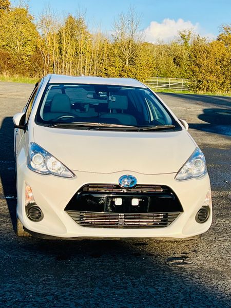 Toyota Aqua 2016. 1.5L PETROL AUTOMATIC 373710215