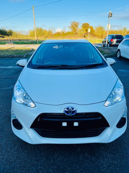 Toyota Aqua 2016. 1.5L PETROL AUTOMATIC 373710221