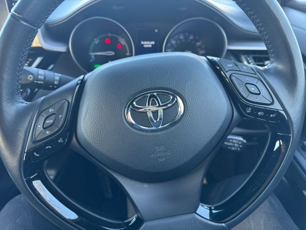 TOYOTA CHR HYBRID AUTOMATIC 373710456