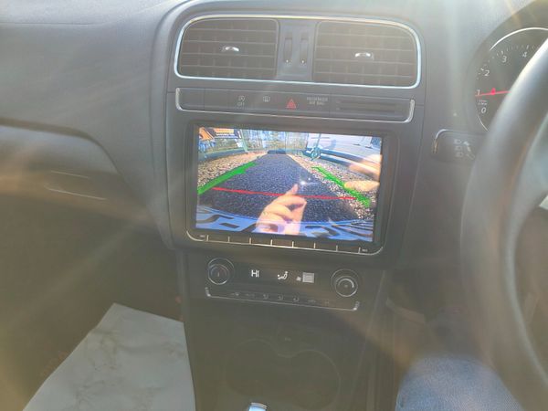 Black Friday Volkswagen Polo 2015 Automatic 373722564