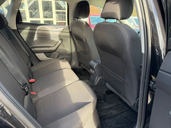 202 Volkswagen Polo Auto 1.0 373746412