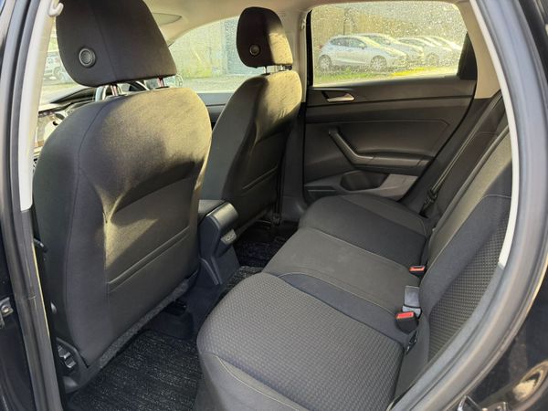 202 Volkswagen Polo Auto 1.0 373746413