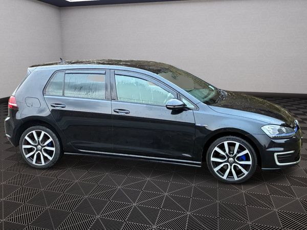 Volkswagen Golf GTE *NCT 11-26* 373752045