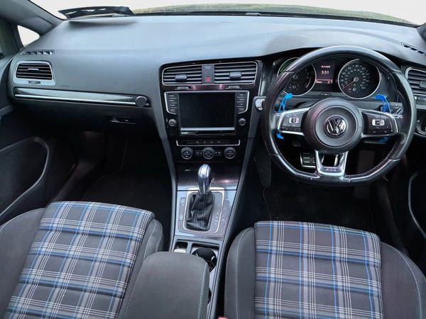 Volkswagen Golf GTE *NCT 11-26* 373752047