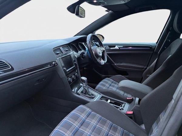 Volkswagen Golf GTE *NCT 11-26* 373752048