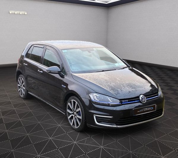 Volkswagen Golf GTE *NCT 11-26* 373752054