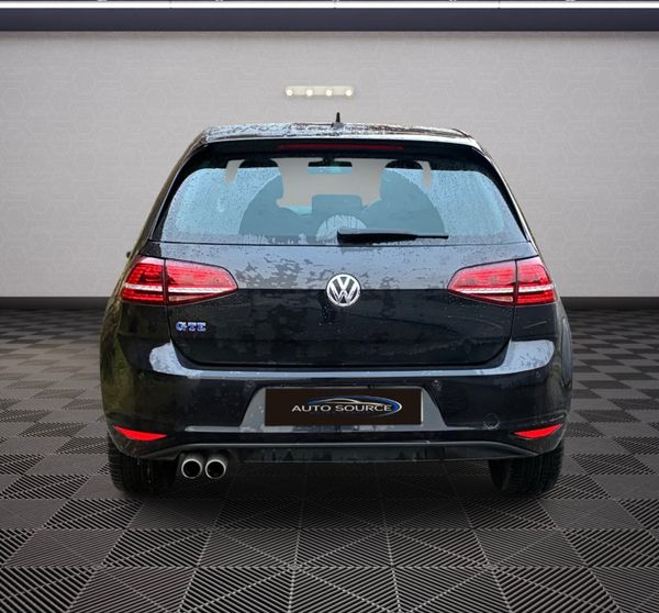 Volkswagen Golf GTE *NCT 11-26* 373752052