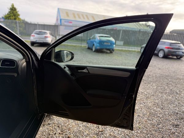 Volkswagen Golf 2012 373774918