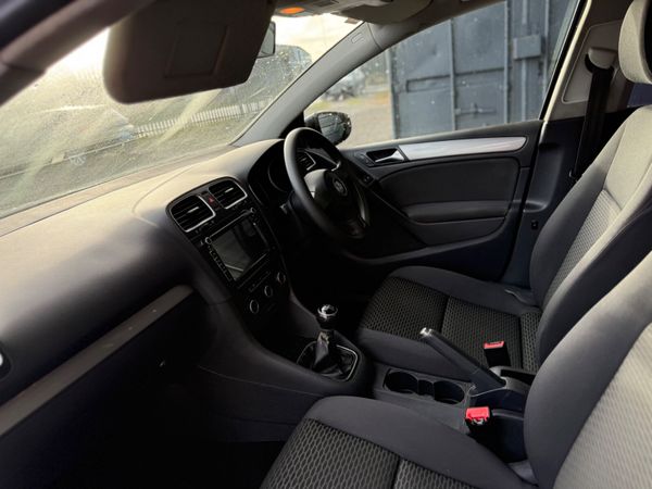 Volkswagen Golf 2012 373774924