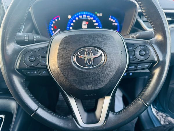 TOYOTA COROLLA HYBRID AUTOMATIC 373778610