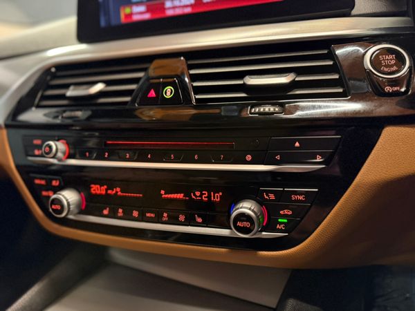 172 BMW 520D SE Touring Auto 373779844