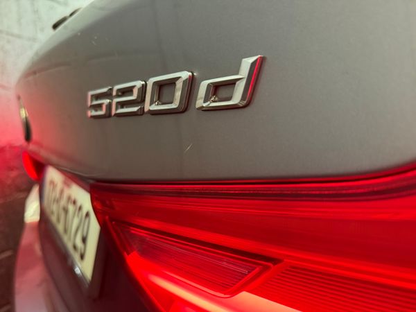 172 BMW 520D SE Touring Auto 373779858