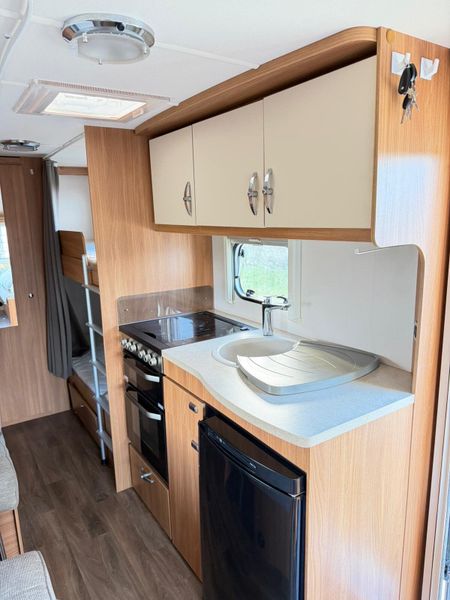 ✨2016 SWIFT SPRITE FREEDOM 6 BERTH✨ 373773583