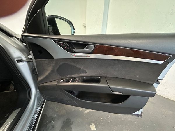 131 AUDI A8 3.0TDI QUATTRO SE - NARDO GREY - 373785082