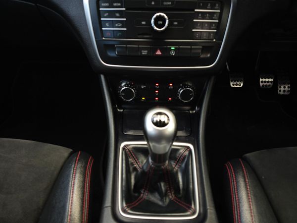 161 Mercedes CLA 200  AMG  SPORT  2.1 Diesel 373782078